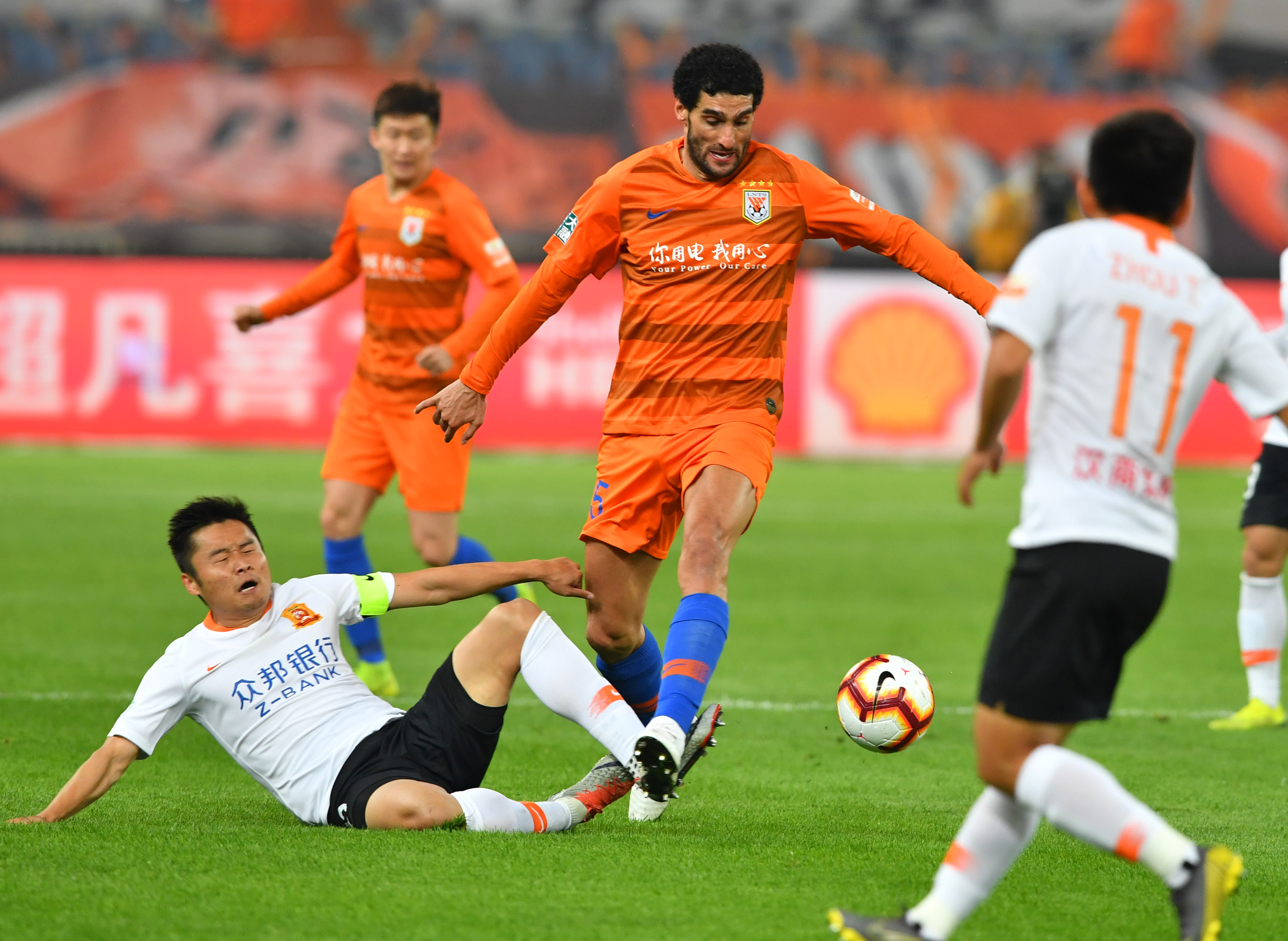 CBA-辽粤大战广东30分血洗辽宁 奎因30分张陈治锋17分